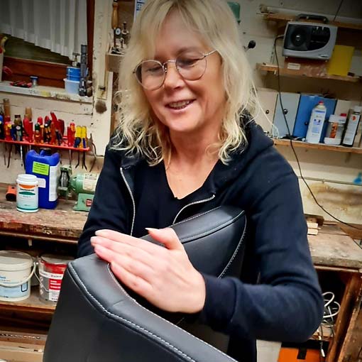 Mitarbeiterin Polsterei